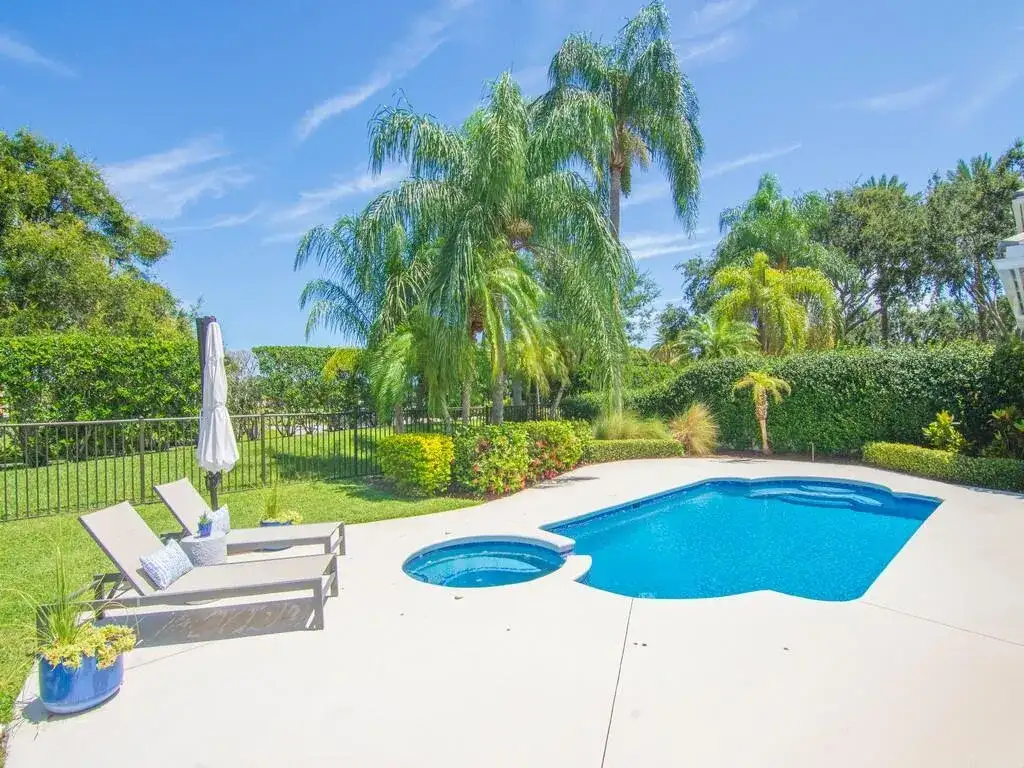 2229 Falls Circle, Vero Beach FL 32967 photo 2