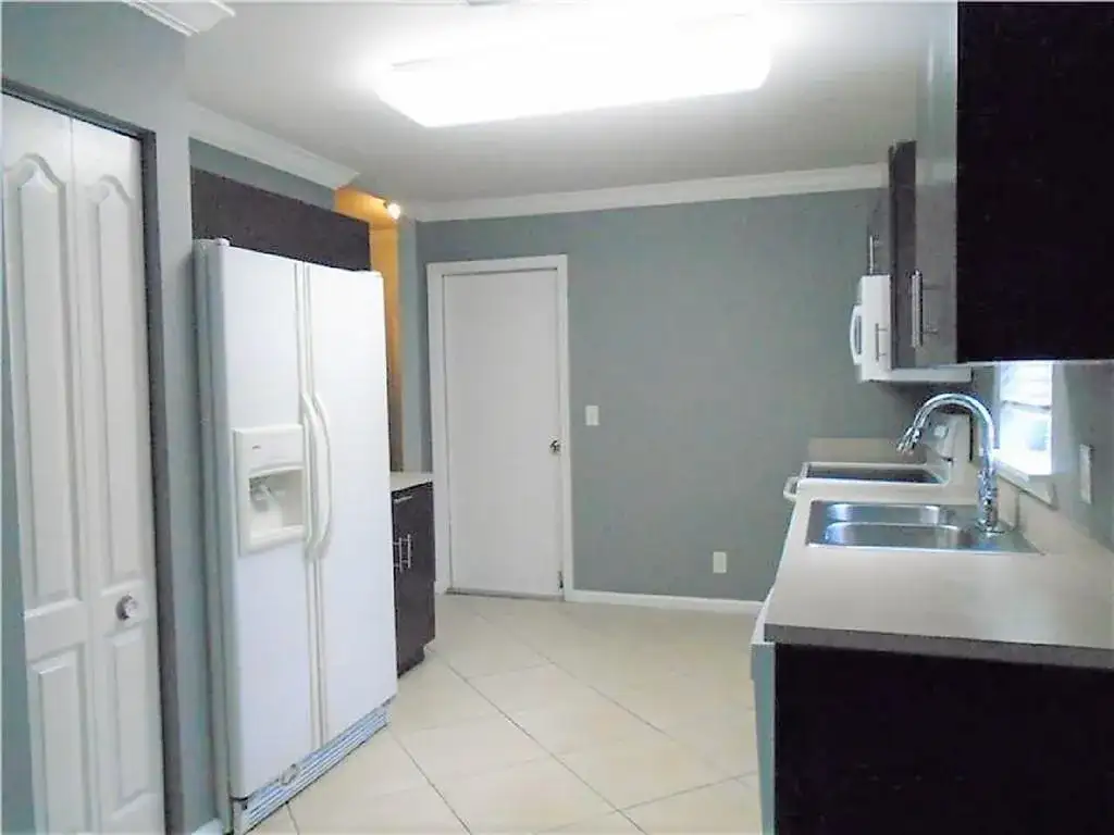 11290 SW 20TH Street, Miramar FL 33025 photo 4