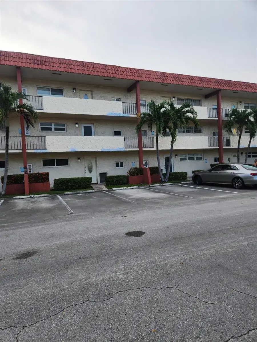 811 S Hollybrook Drive S # 206, Pembroke Pines FL 33025 photo 4