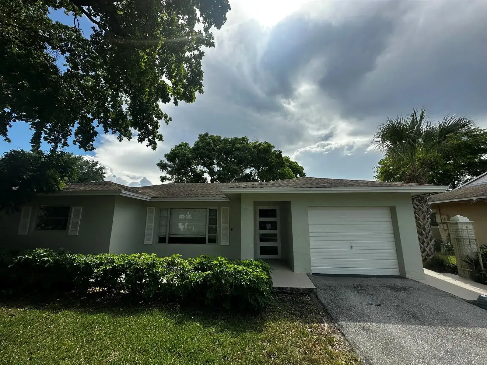 8211 NW 91st Avenue, Tamarac FL 33321 photo 2