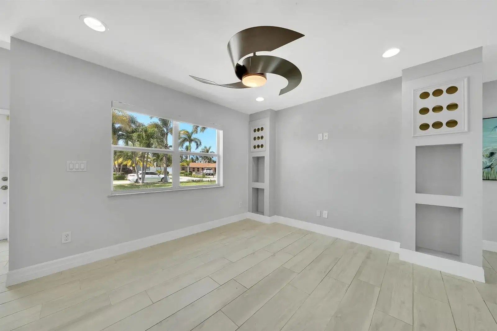 2388 E EDGEWATER Drive, Palm Beach Gardens FL 33410 photo 4