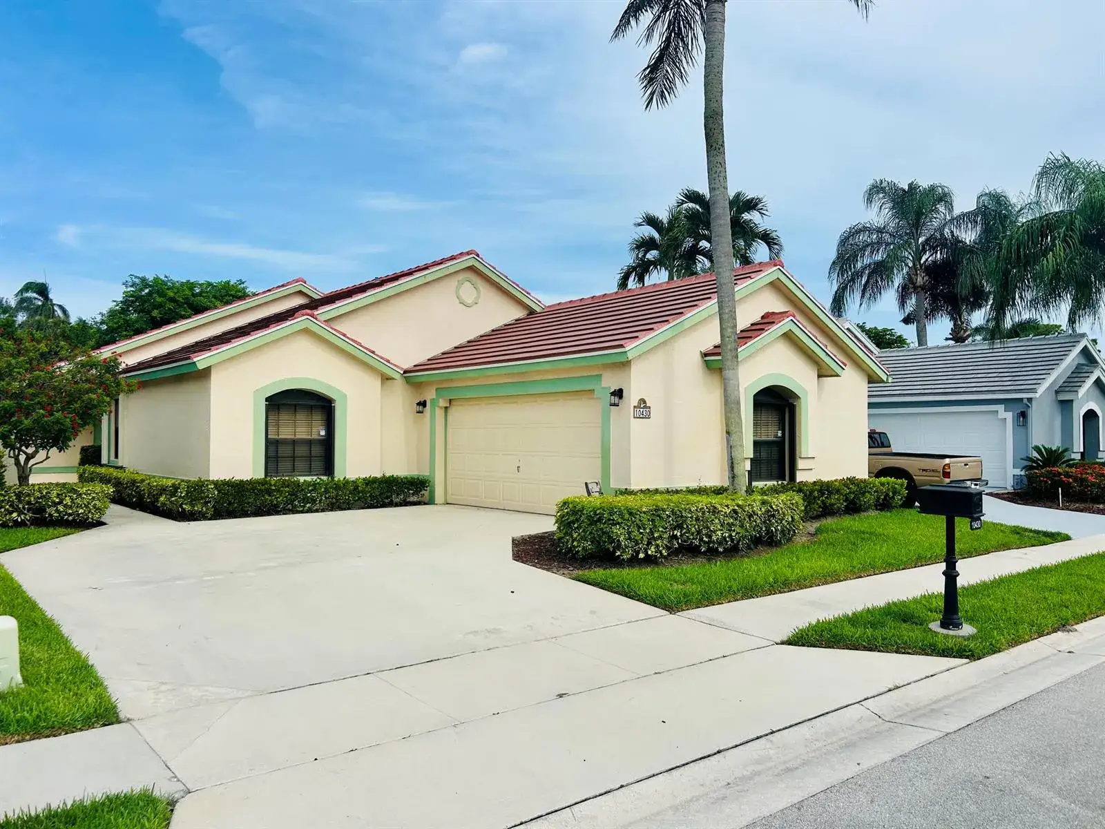10430 Lexington Circle S, Boynton Beach FL 33436