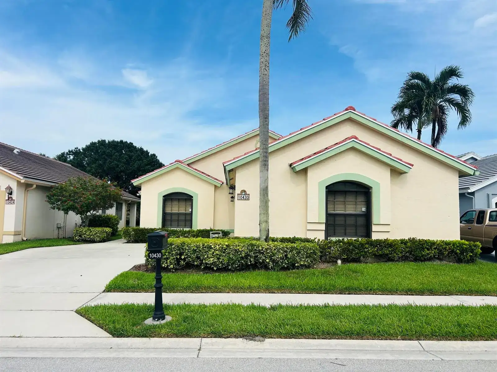 10430 Lexington Circle S, Boynton Beach FL 33436 photo 2