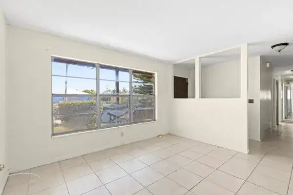 110 SW 12TH Avenue, South Bay FL 33493 photo 5