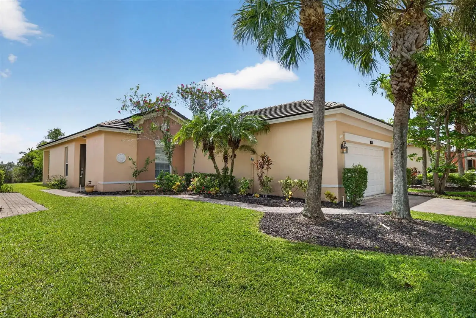 9810 SW Eastbrook Circle, Port St. Lucie FL 34987 photo 2