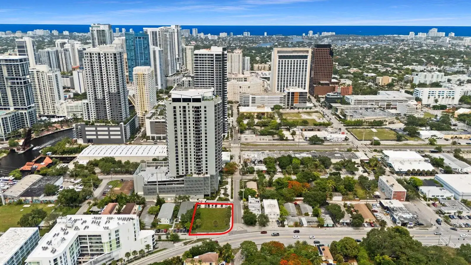 460 SW 4TH Avenue, Fort Lauderdale FL 33315 photo 2