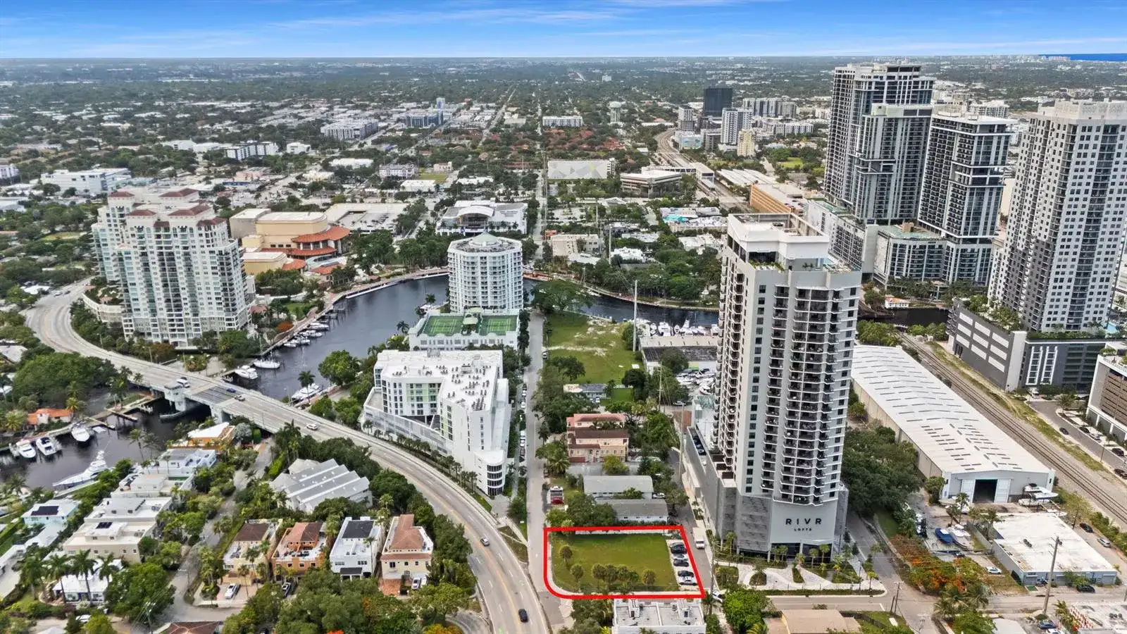 460 SW 4TH Avenue, Fort Lauderdale FL 33315 photo 3