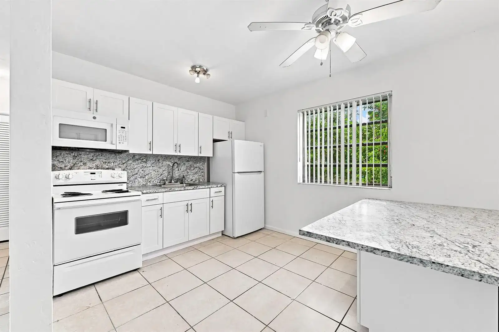 413 SW 24th Avenue, Fort Lauderdale FL 33312 photo 4