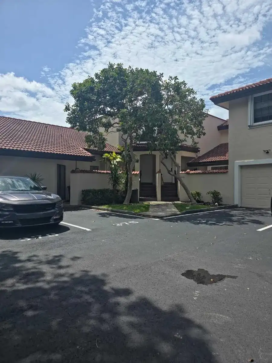 8953 W SUNRISE Boulevard # 8953, Plantation FL 33322
