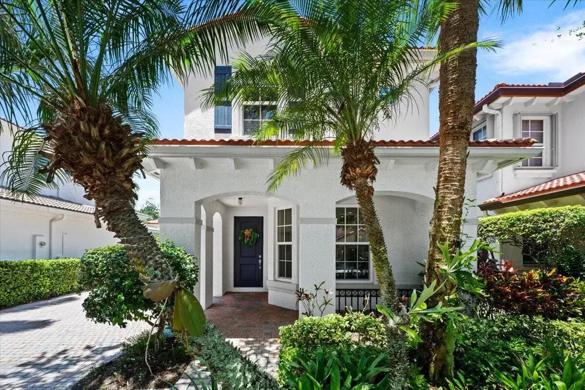 315 September Street, Palm Beach Gardens FL 33410 photo 2