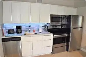 4411 E TRADEWINDS # B, Lauderdale By The Sea FL 33308 photo 2