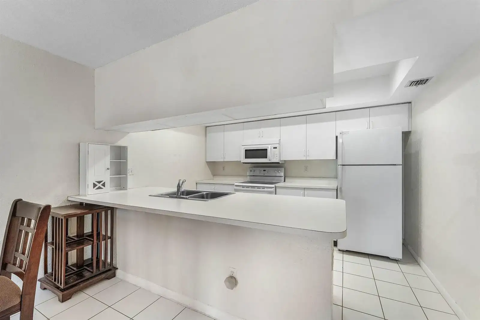 170 WATERSIDE Drive # 170, Hypoluxo FL 33462 photo 4