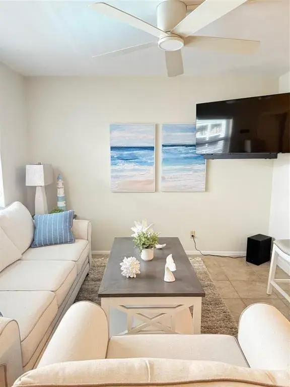 4658 BOUGAINVILLA Drive # 59, Lauderdale By The Sea FL 33308