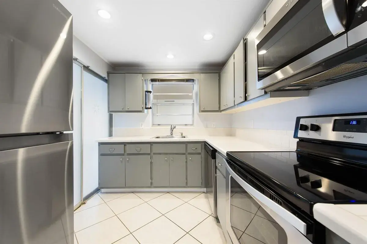 1340 NE 28TH Avenue # 232, Pompano Beach FL 33062