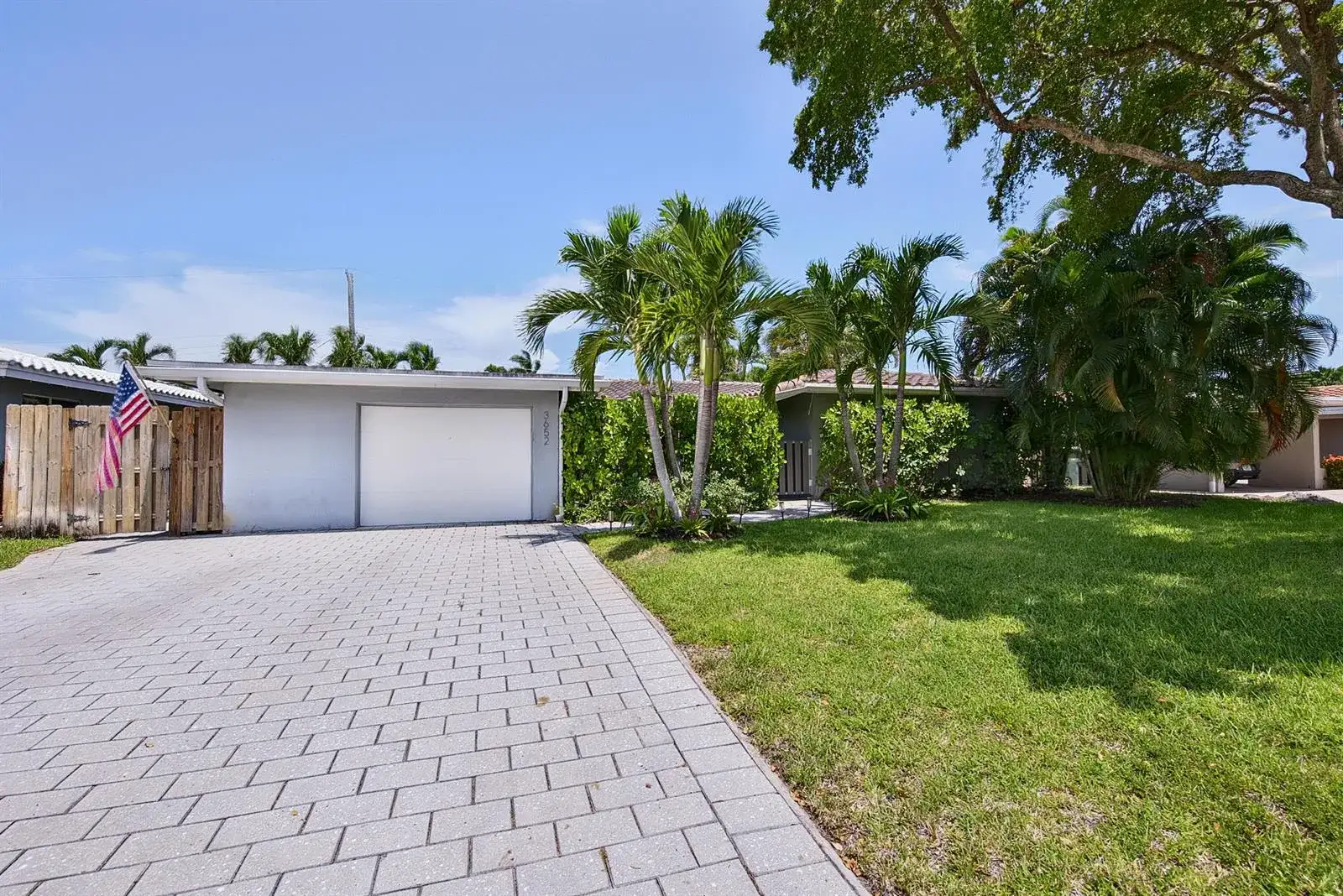 3652 NE 18TH Avenue, Oakland Park FL 33334 photo 3
