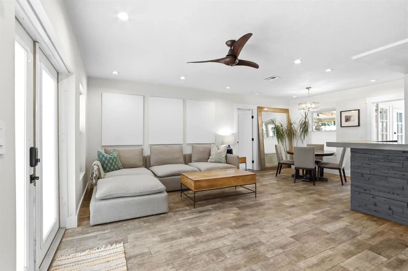 1400 NE 17th Avenue, Fort Lauderdale FL 33304