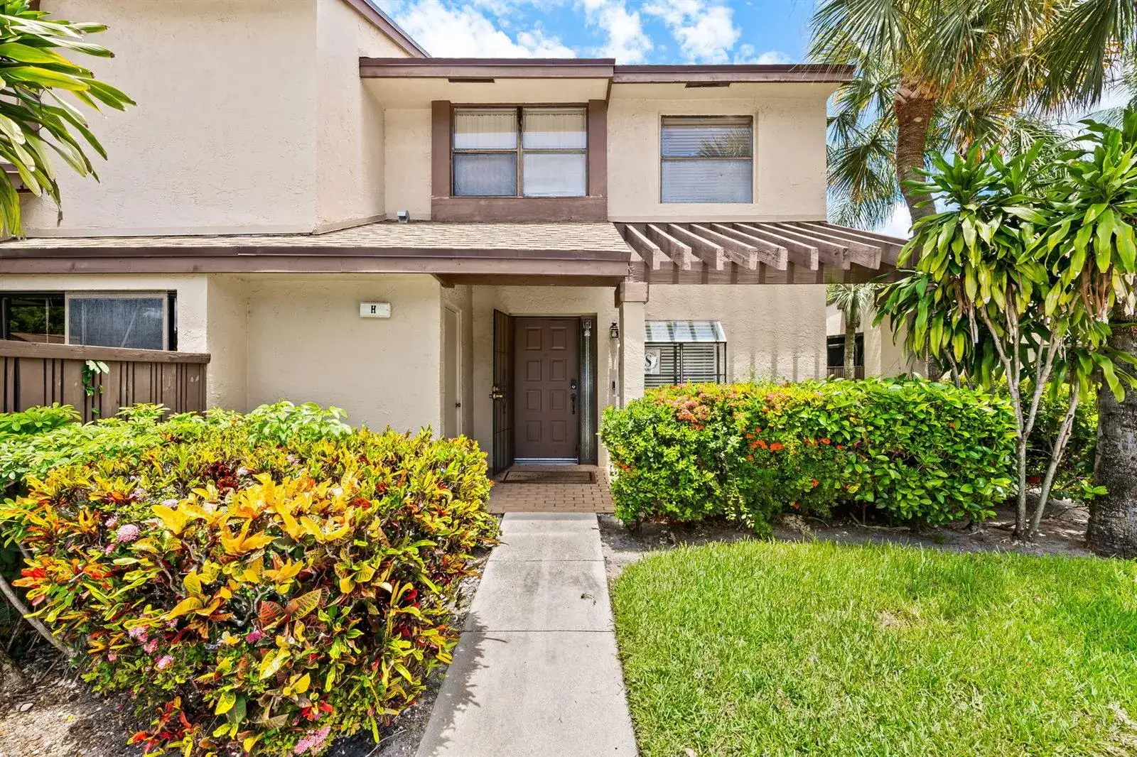 3952 COCOPLUM Circle # 3646, Coconut Creek FL 33063