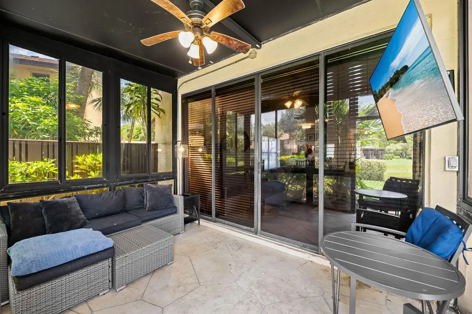 3952 COCOPLUM Circle # 3646, Coconut Creek FL 33063 photo 4