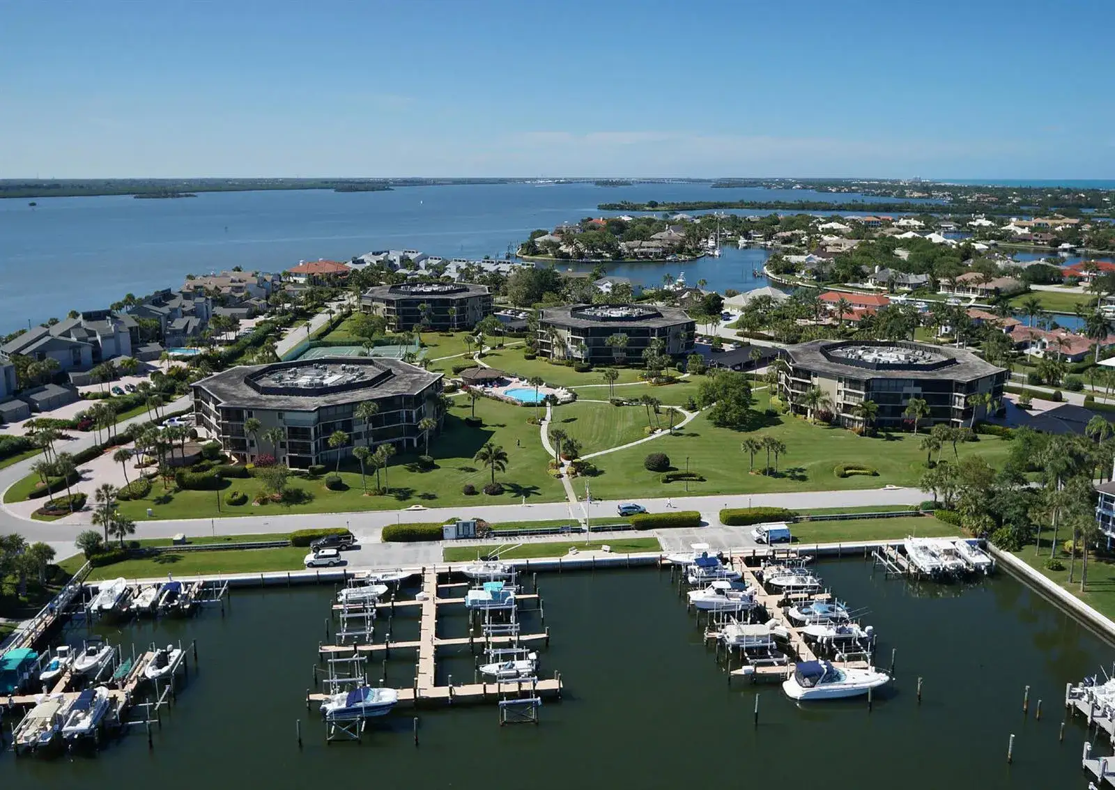 1825 Mooringline Drive # F, Vero Beach FL 32963