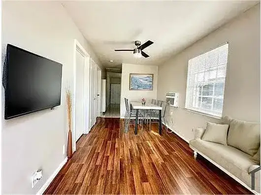 420 DOUGLASS Avenue, West Palm Beach FL 33401 photo 2