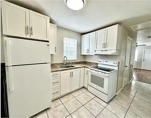 420 DOUGLASS Avenue, West Palm Beach FL 33401 photo 4