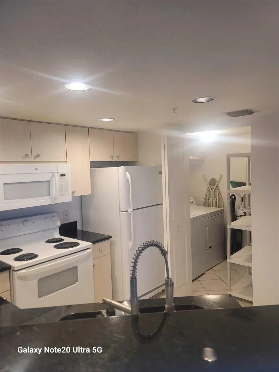 1801 N Flagler Drive # 408, West Palm Beach FL 33407