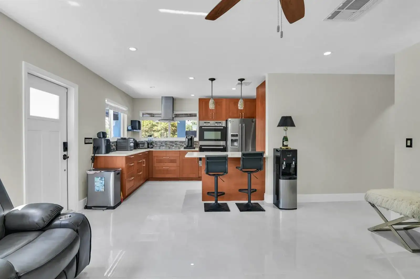 1218 SW 2ND Avenue, Pompano Beach FL 33060 photo 3