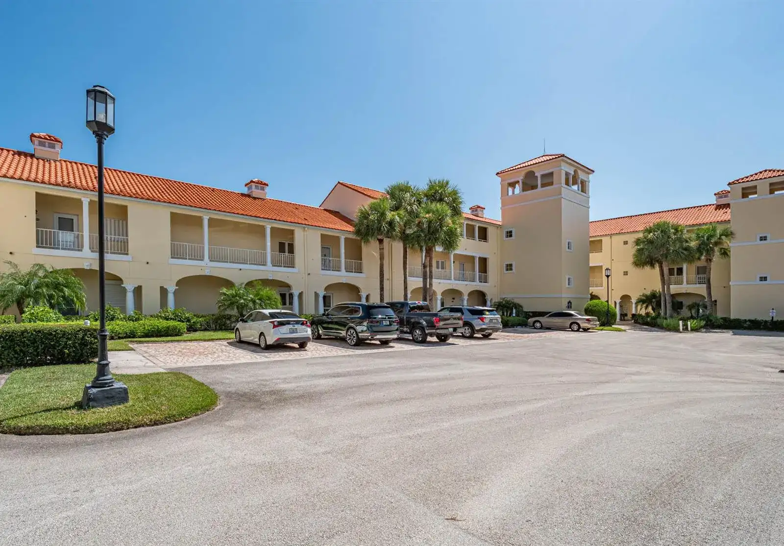 5060 HARMONY Circle # 105, Vero Beach FL 32967 photo 2