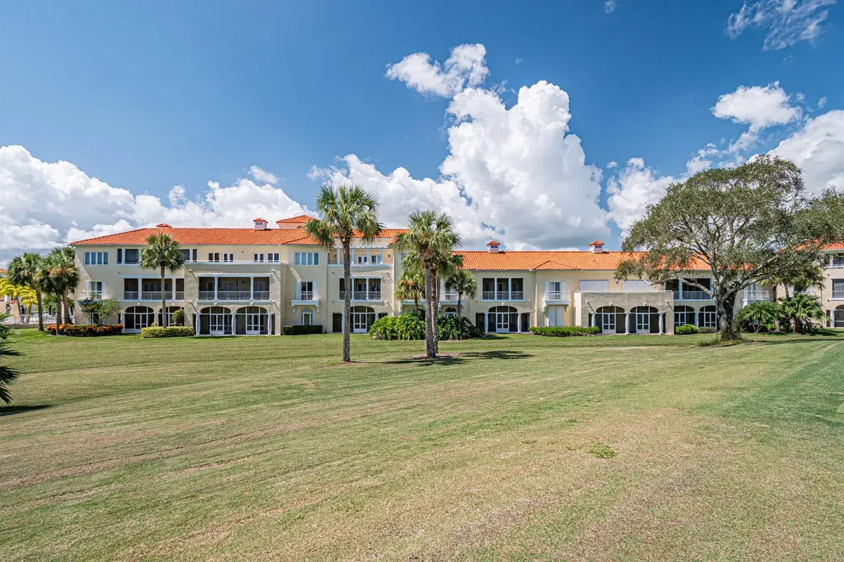 5060 HARMONY Circle # 105, Vero Beach FL 32967