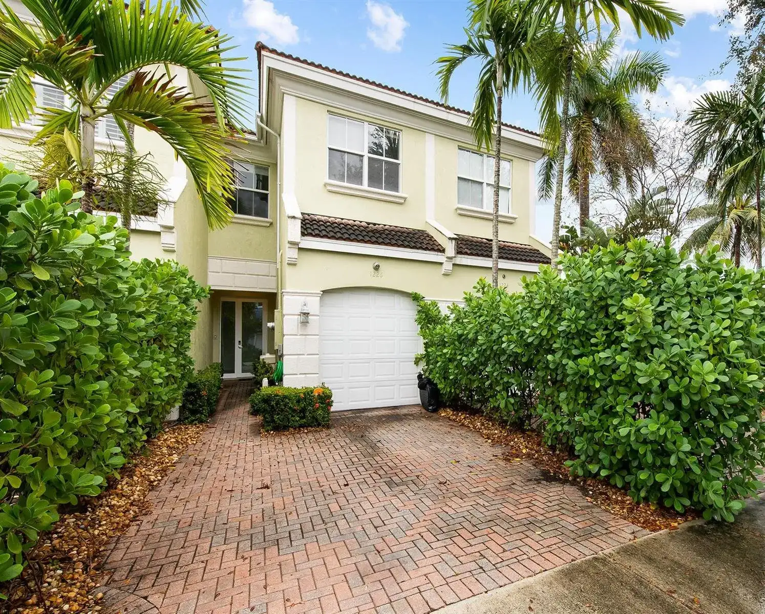 1226 NE 14th Avenue, Fort Lauderdale FL 33304 photo 2