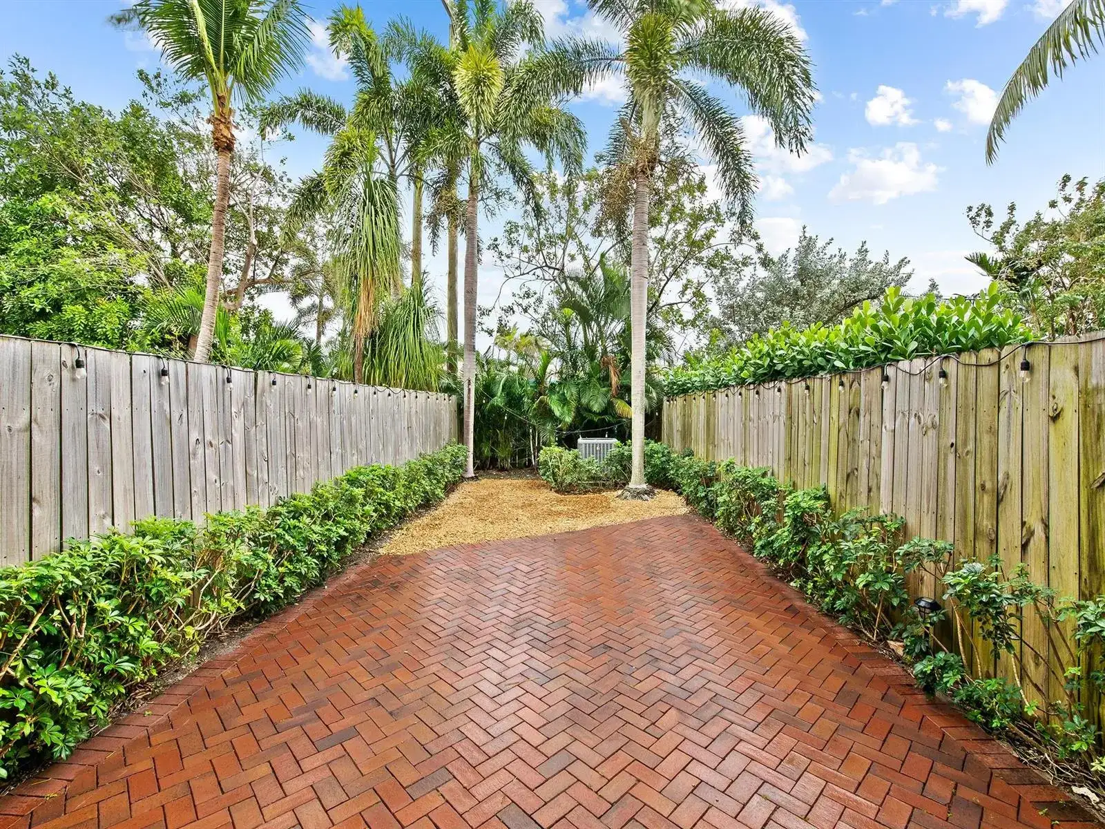 1226 NE 14th Avenue, Fort Lauderdale FL 33304 photo 4