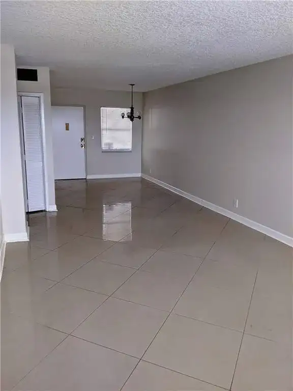 2555 NE 11th Street # 803, Fort Lauderdale FL 33304 photo 4