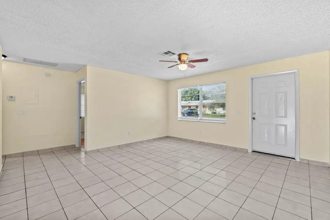 4863 Gulfstream Road, Lake Worth FL 33460 photo 5