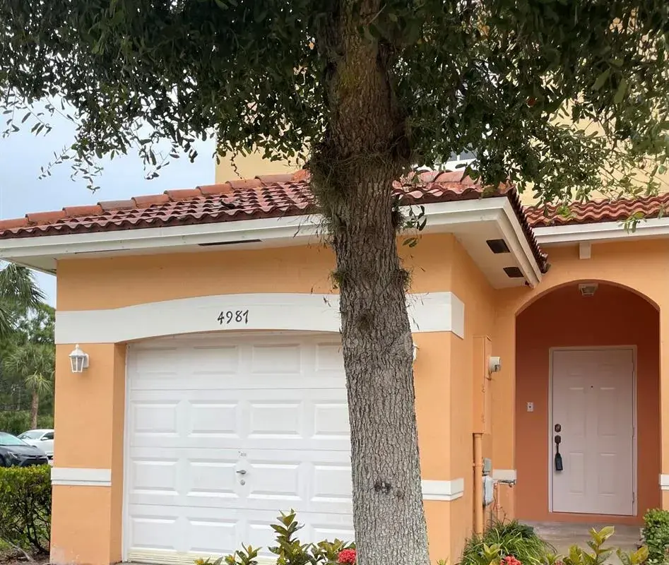 4987 SE Mariner Garden Circle SE, Stuart FL 34997