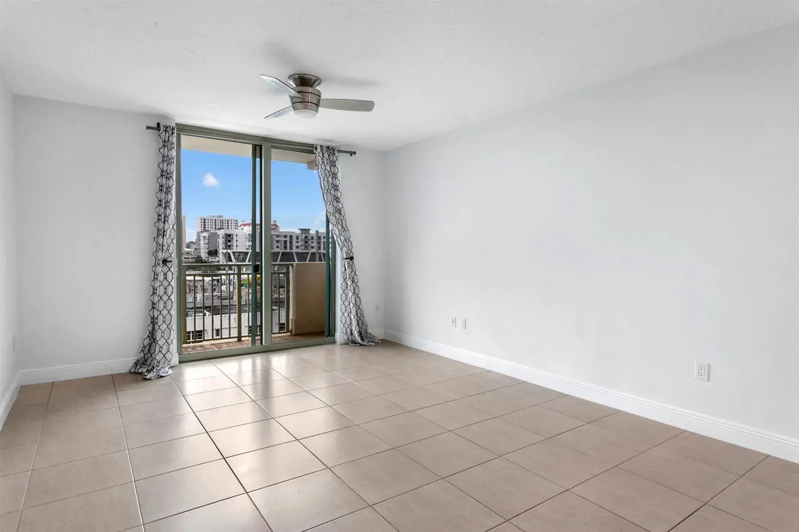 610 CLEMATIS Street # 418, West Palm Beach FL 33401