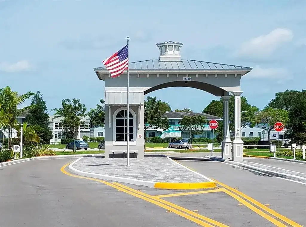 327 RICHMOND C # 327, Deerfield Beach FL 33442