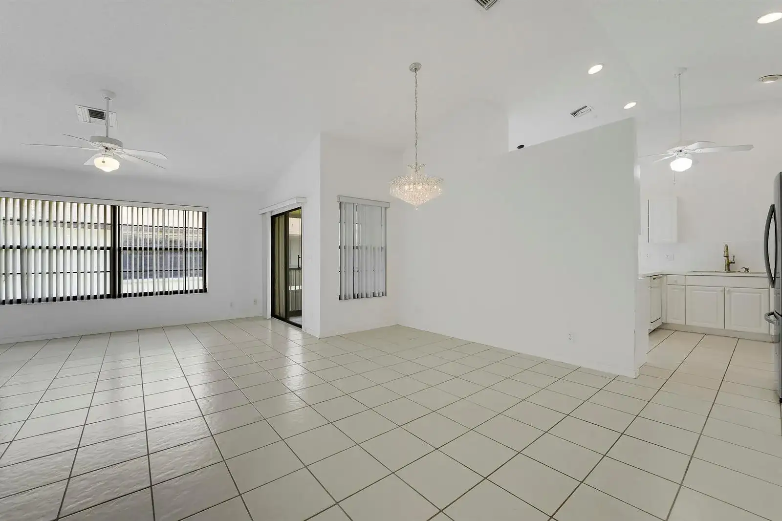 3254 Jog Park Drive, FL 33467 photo 4