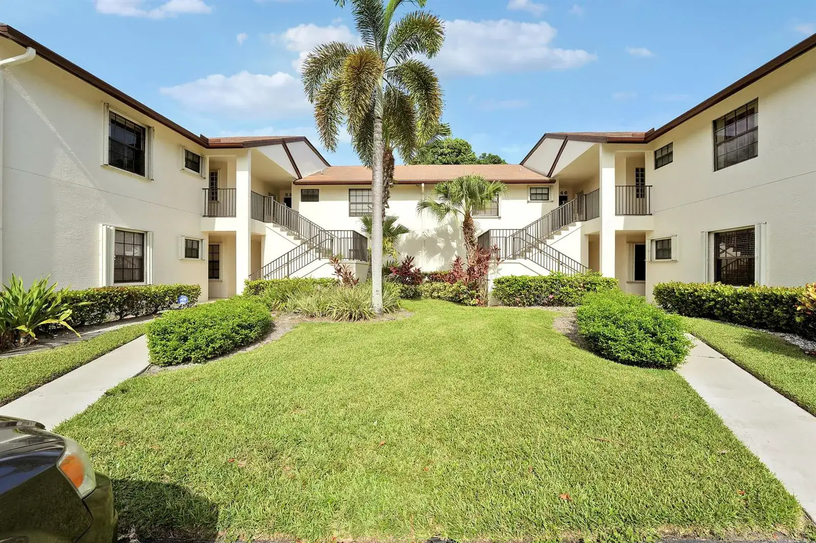 3254 Jog Park Drive, FL 33467 photo 5