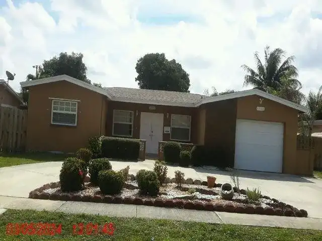 4506 NW 39TH Street, Lauderdale Lakes FL 33319