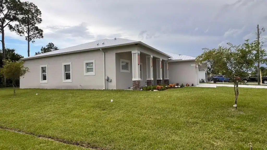 3501 SW FOREMOST Drive, Port St. Lucie FL 34953 photo 3