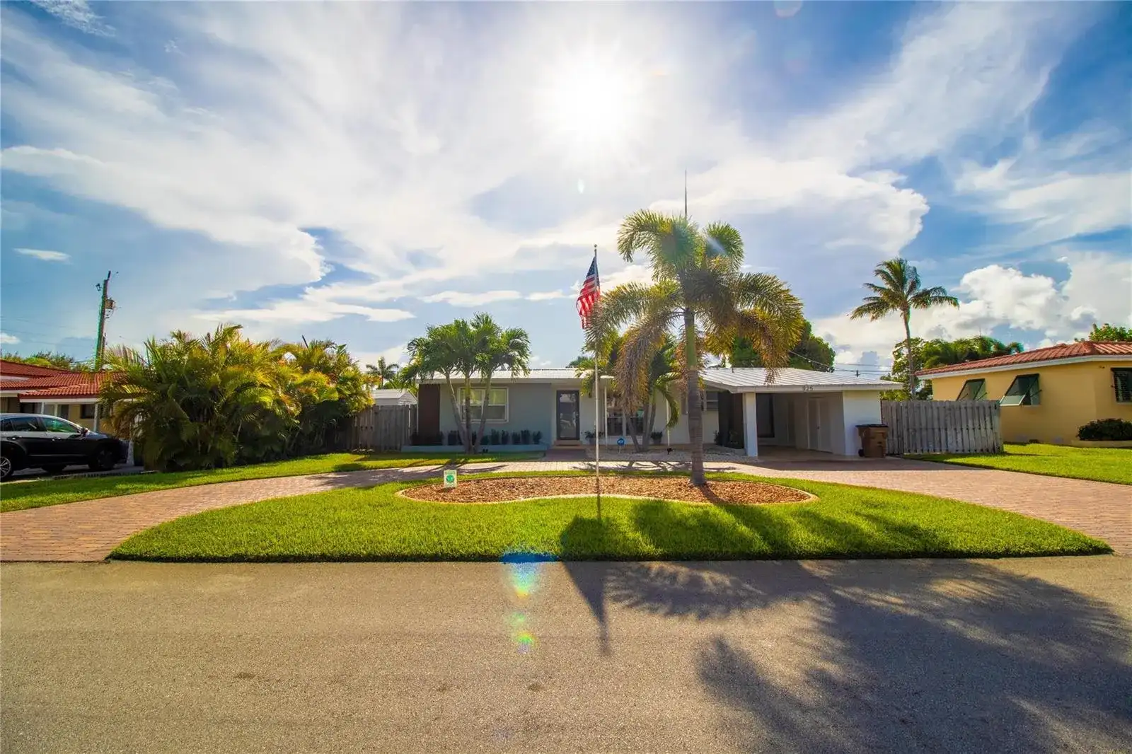 925 SE 14th Avenue, Deerfield Beach FL 33441 photo 2