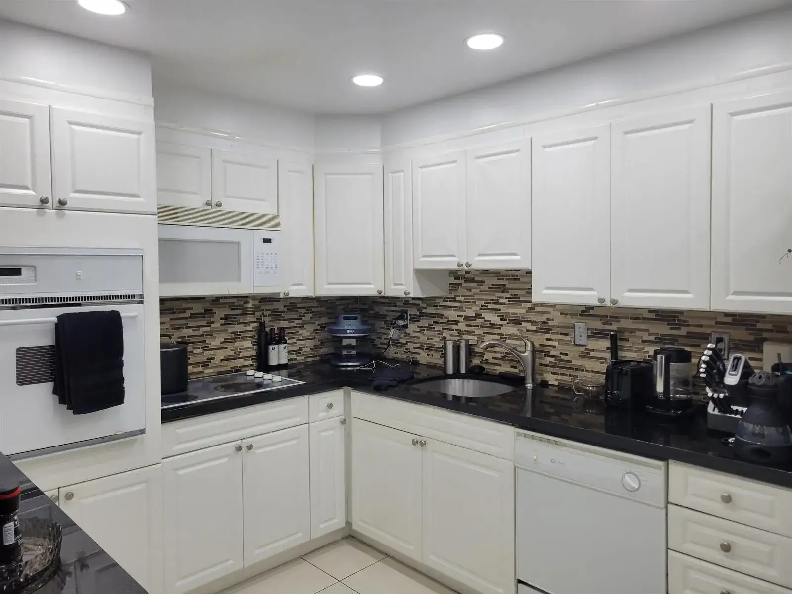 19370 COLLINS Avenue # 623, Sunny Isles Beach FL 33160 photo 2