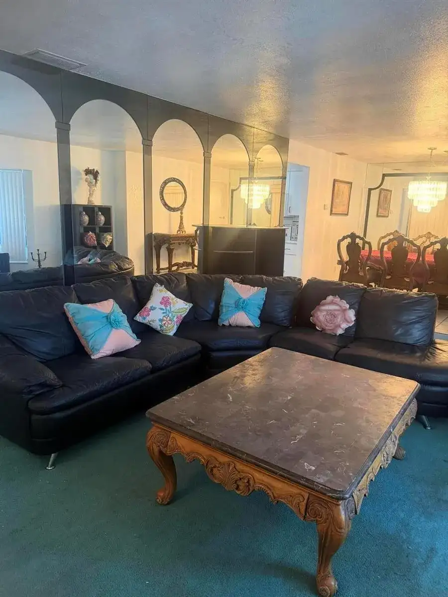 2181 NW 94TH Avenue, Pembroke Pines FL 33024 photo 3