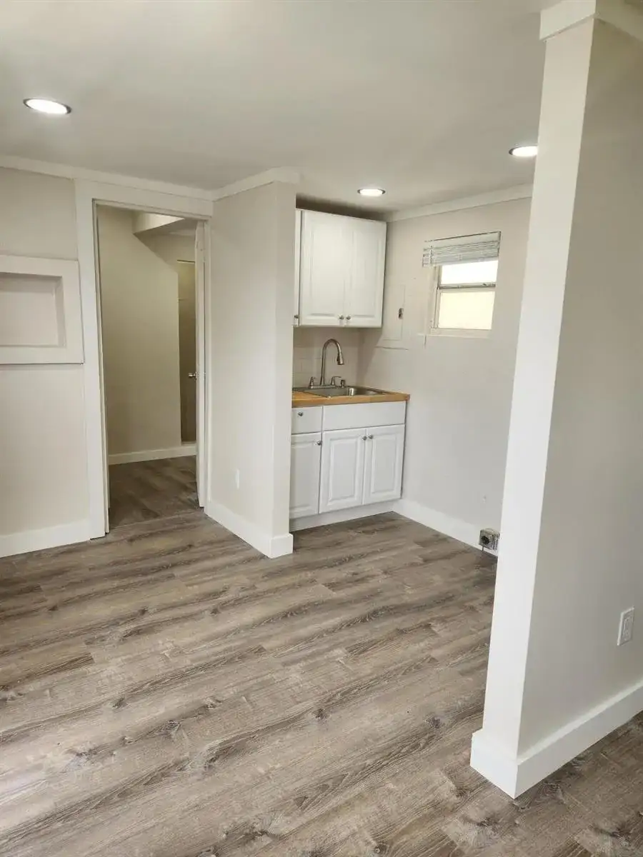 134 W 24TH W # 1, Riviera Beach FL 33404 photo 3