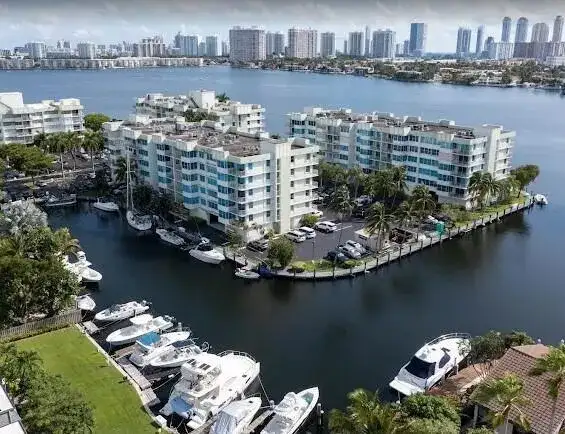 16546 NE 26TH Avenue # 6J, North Miami Beach FL 33160 photo 5