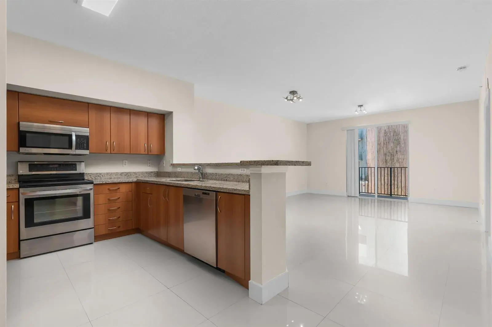 250 NE 3rd Avenue # 1305, Delray Beach FL 33444