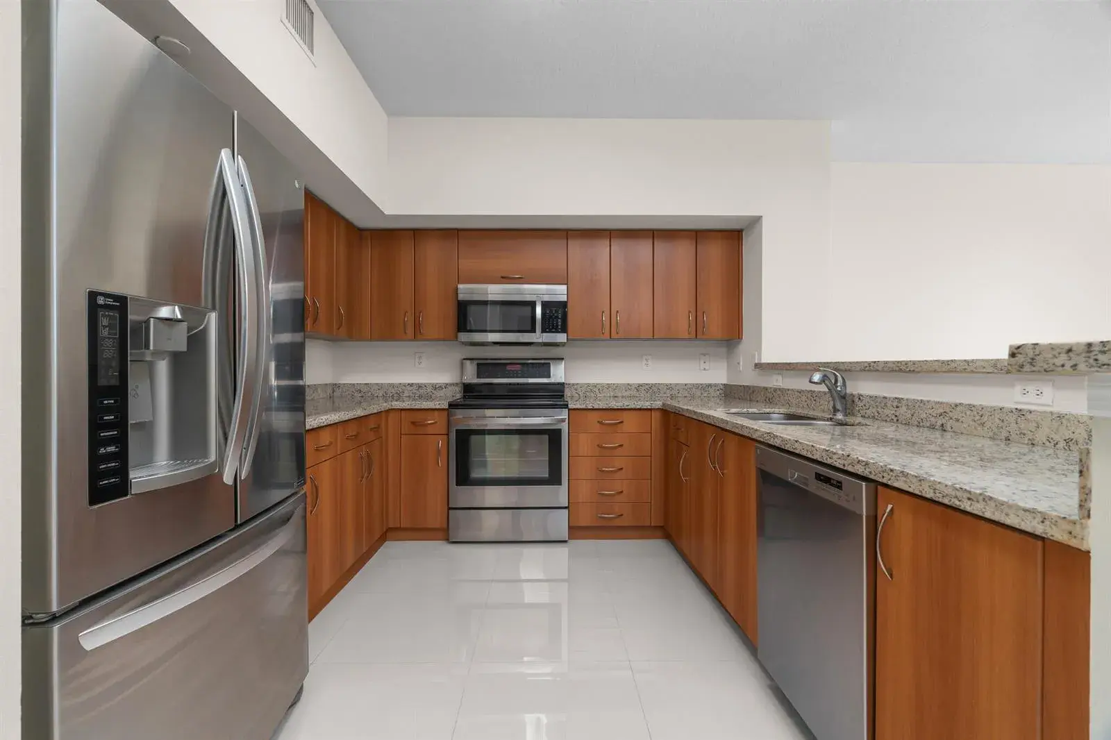 250 NE 3rd Avenue # 1305, Delray Beach FL 33444