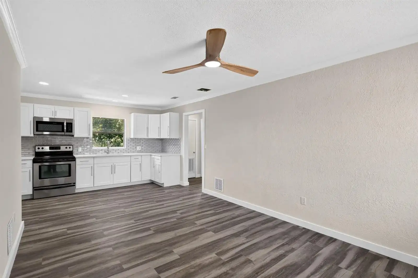 2205 N 44TH Street, Fort Pierce FL 34946 photo 4