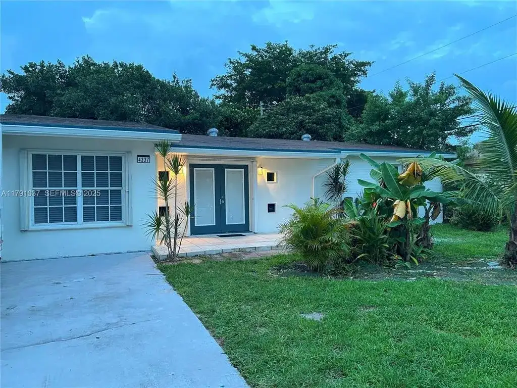 4337 SW 49TH Street, Dania Beach FL 33314 photo 2