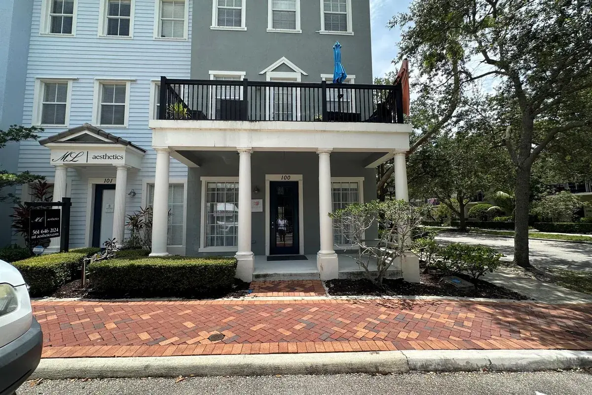 221 GREENWICH Circle # 100, Jupiter FL 33458